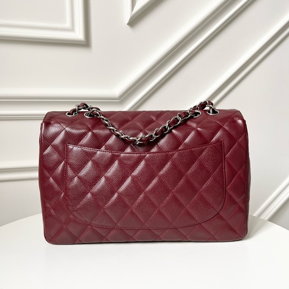 —SOLD—CHANEL JUMBO SINGLE FLAP - Picture 2 of 15